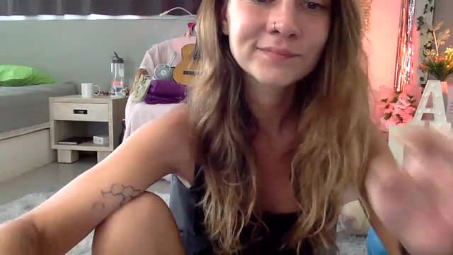 Gallery image thumbnail from Qi_ra's myfreecams stream on, 02/24/2023, 02:55 image 4 of 20