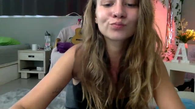Gallery image thumbnail from Qi_ra's myfreecams stream on, 02/24/2023, 04:05 image 12 of 20