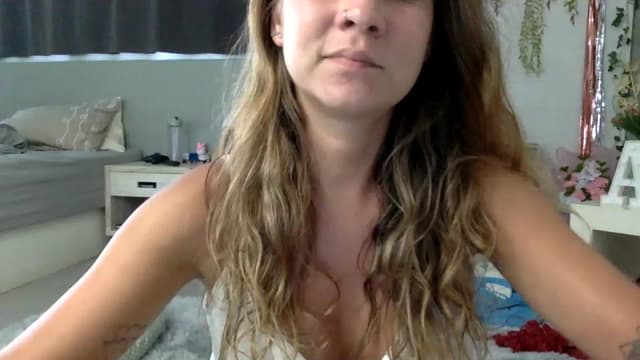Gallery image thumbnail from Qi_ra's myfreecams stream on, 03/07/2023, 09:03 image 16 of 20