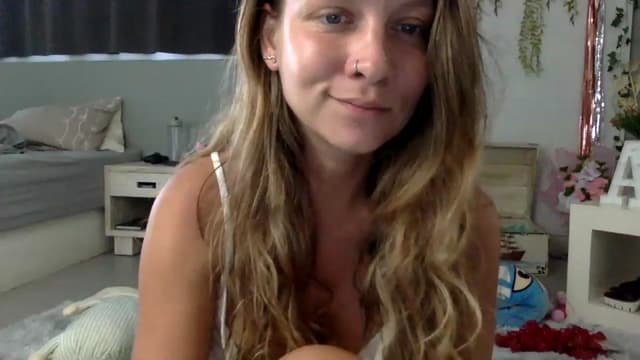 Gallery image thumbnail from Qi_ra's myfreecams stream on, 03/07/2023, 09:03 image 13 of 20