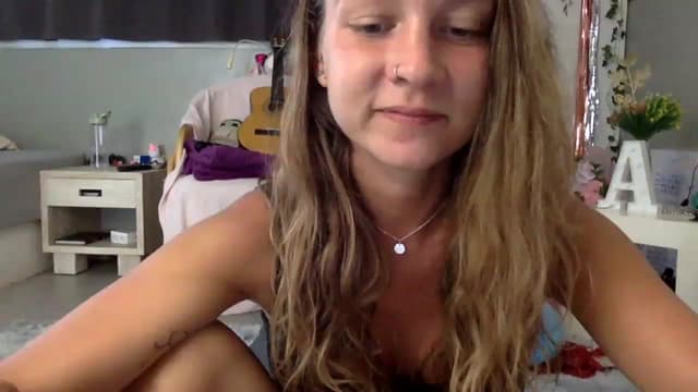 Gallery image thumbnail from Qi_ra's myfreecams stream on, 03/09/2023, 06:46 image 13 of 20