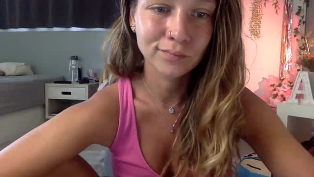 Gallery image thumbnail from Qi_ra's myfreecams stream on, 03/13/2023, 02:07 image 18 of 20