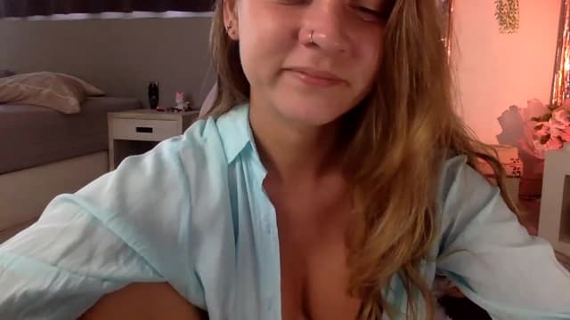 Gallery image thumbnail from Qi_ra's myfreecams stream on, 04/02/2023, 07:06 image 19 of 20