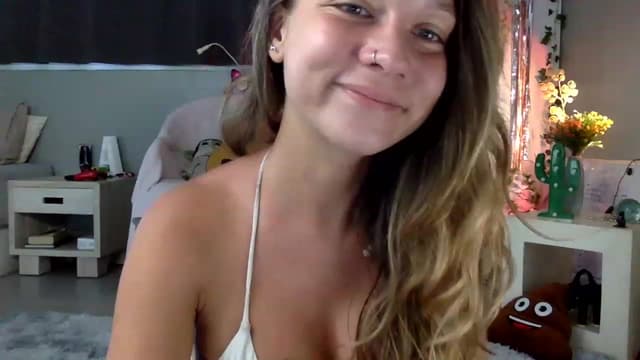 Gallery image thumbnail from Qi_ra's myfreecams stream on, 05/08/2023, 02:21 image 5 of 20
