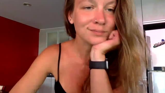 Gallery image thumbnail from Qi_ra's myfreecams stream on, 05/27/2023, 02:09 image 19 of 20