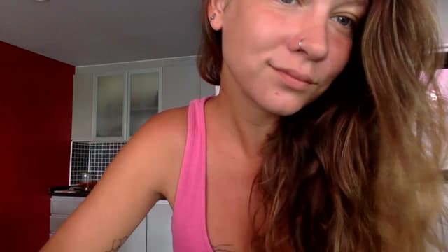 Gallery image thumbnail from Qi_ra's myfreecams stream on, 06/01/2023, 01:55 image 10 of 20
