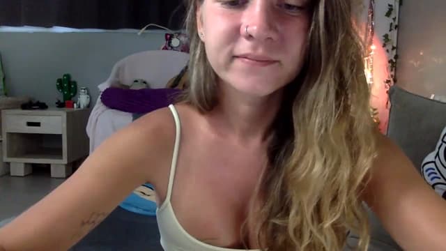 Gallery image thumbnail from Qi_ra's myfreecams stream on, 06/30/2023, 23:49 image 15 of 20