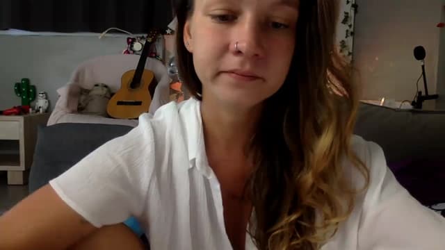 Gallery image thumbnail from Qi_ra's myfreecams stream on, 07/04/2023, 03:20 image 9 of 20