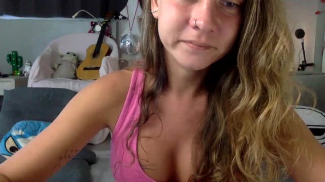 Gallery image thumbnail from Qi_ra's myfreecams stream on, 07/12/2023, 02:09 image 17 of 20