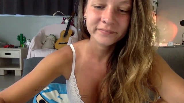 Gallery image thumbnail from Qi_ra's myfreecams stream on, 07/12/2023, 06:18 image 20 of 20