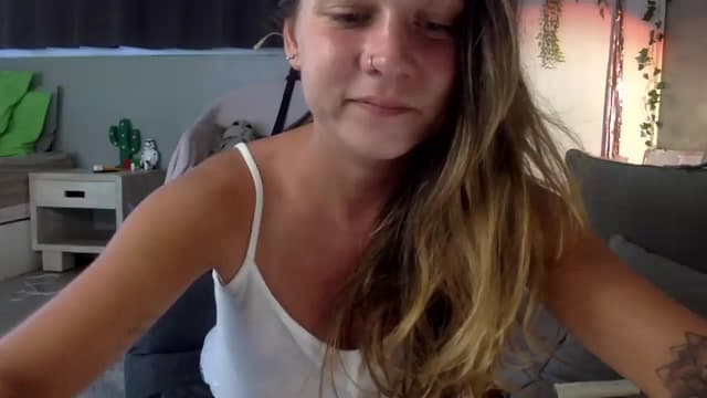 Gallery image thumbnail from Qi_ra's myfreecams stream on, 07/25/2023, 05:32 image 4 of 20