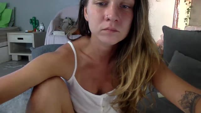 Gallery image thumbnail from Qi_ra's myfreecams stream on, 07/25/2023, 05:32 image 11 of 20