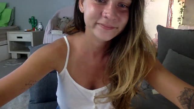 Gallery image thumbnail from Qi_ra's myfreecams stream on, 07/25/2023, 05:32 image 15 of 20