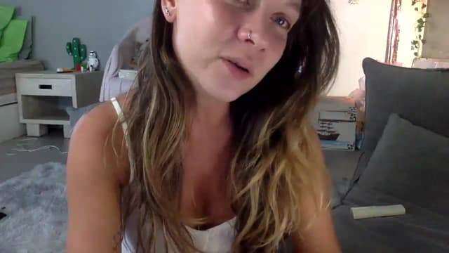 Gallery image thumbnail from Qi_ra's myfreecams stream on, 07/25/2023, 05:32 image 20 of 20