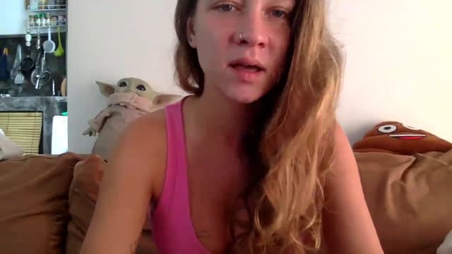 Gallery image thumbnail from Qi_ra's myfreecams stream on, 08/07/2023, 02:48 image 5 of 20