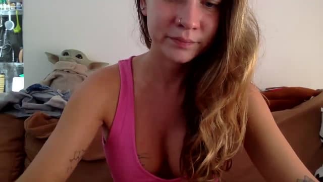 Gallery image thumbnail from Qi_ra's myfreecams stream on, 08/07/2023, 05:37 image 6 of 20