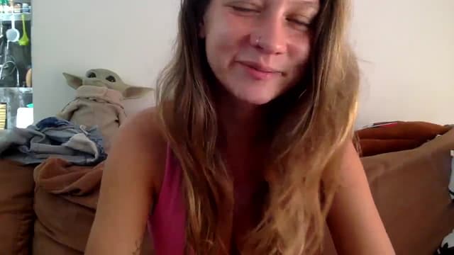 Gallery image thumbnail from Qi_ra's myfreecams stream on, 08/07/2023, 05:37 image 8 of 20