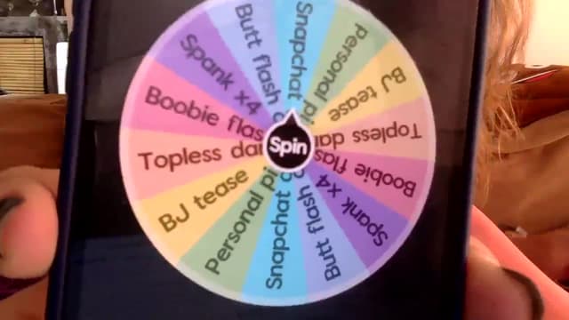 Gallery image thumbnail from Qi_ra's myfreecams stream on, 08/08/2023, 02:58 image 11 of 20