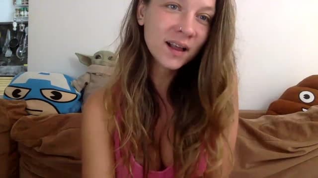 Gallery image thumbnail from Qi_ra's myfreecams stream on, 08/13/2023, 02:55 image 14 of 20