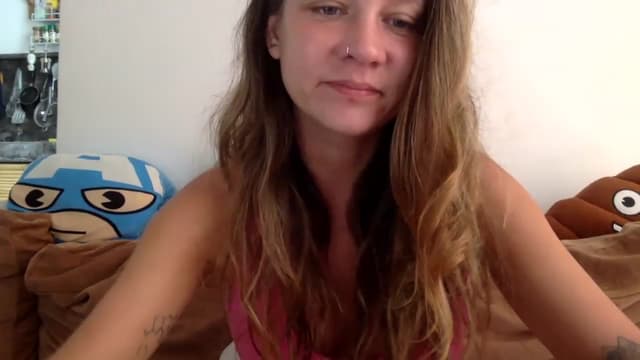 Gallery image thumbnail from Qi_ra's myfreecams stream on, 08/13/2023, 02:55 image 6 of 20