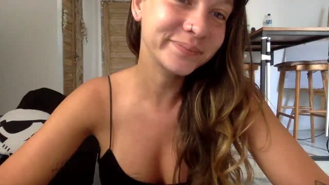 Gallery image thumbnail from Qi_ra's myfreecams stream on, 08/24/2023, 24:01 image 19 of 20