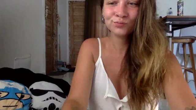 Gallery image thumbnail from Qi_ra's myfreecams stream on, 08/25/2023, 24:03 image 13 of 20