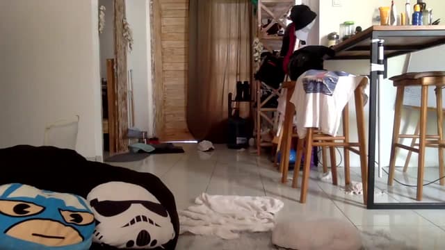 Gallery image thumbnail from Qi_ra's myfreecams stream on, 08/26/2023, 01:10 image 12 of 20