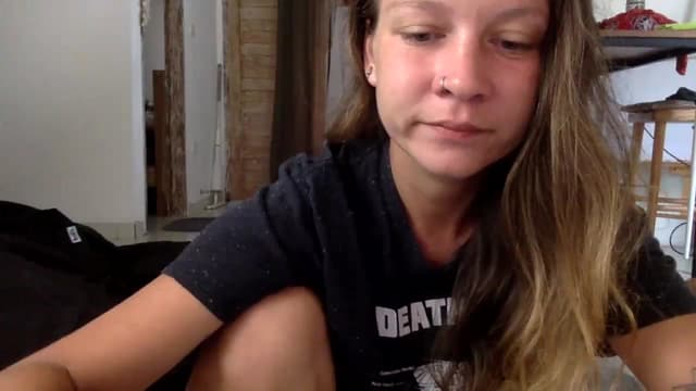 Gallery image thumbnail from Qi_ra's myfreecams stream on, 09/14/2023, 01:23 image 4 of 20
