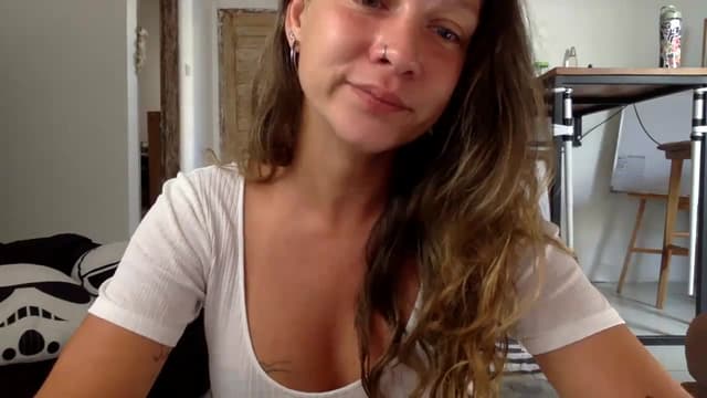 Gallery image thumbnail from Qi_ra's myfreecams stream on, 09/18/2023, 23:57 image 7 of 20