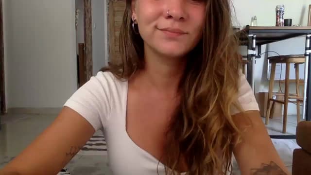 Gallery image thumbnail from Qi_ra's myfreecams stream on, 10/08/2023, 03:24 image 3 of 20