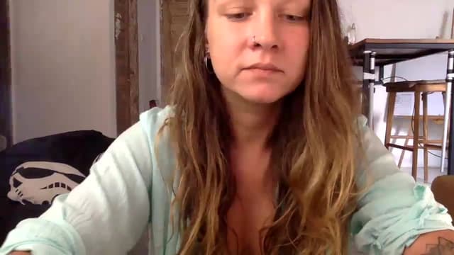 Gallery image thumbnail from Qi_ra's myfreecams stream on, 10/17/2023, 01:57 image 19 of 20