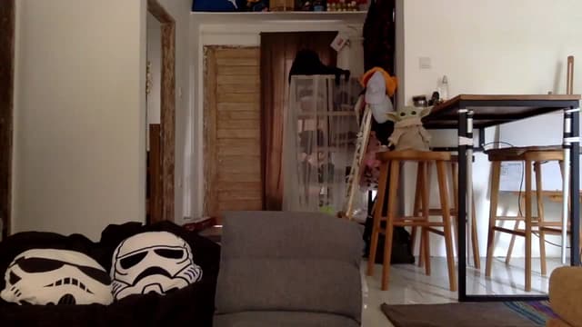 Gallery image thumbnail from Qi_ra's myfreecams stream on, 10/17/2023, 07:10 image 13 of 20