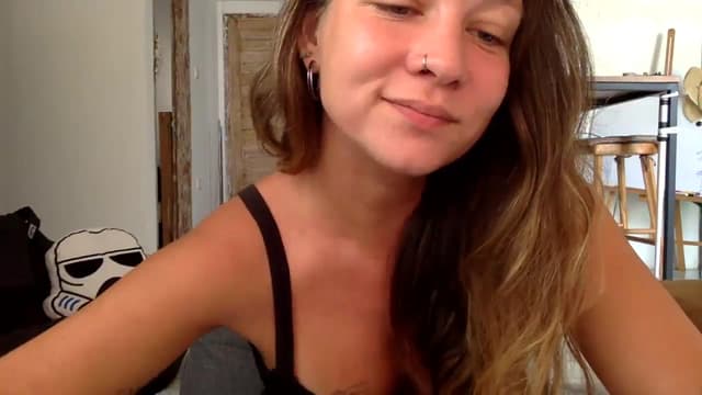 Gallery image thumbnail from Qi_ra's myfreecams stream on, 10/25/2023, 02:33 image 19 of 20