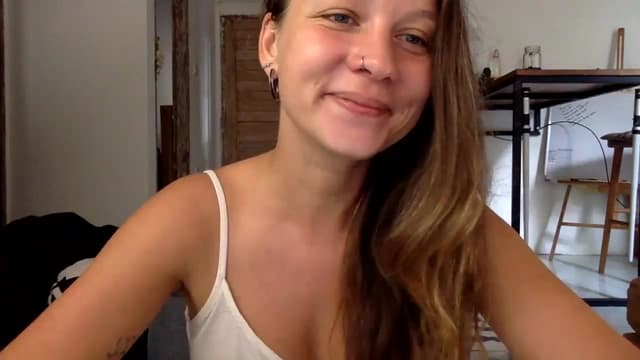 Gallery image thumbnail from Qi_ra's myfreecams stream on, 11/12/2023, 07:35 image 17 of 20