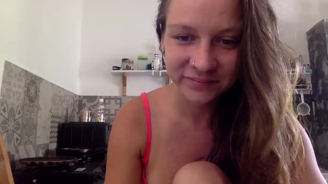 Gallery image thumbnail from Qi_ra's myfreecams stream on, 03/19/2024, 02:32 image 18 of 20