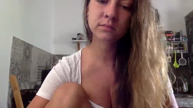 Gallery image thumbnail from Qi_ra's myfreecams stream on, 03/22/2024, 24:45 image 11 of 20