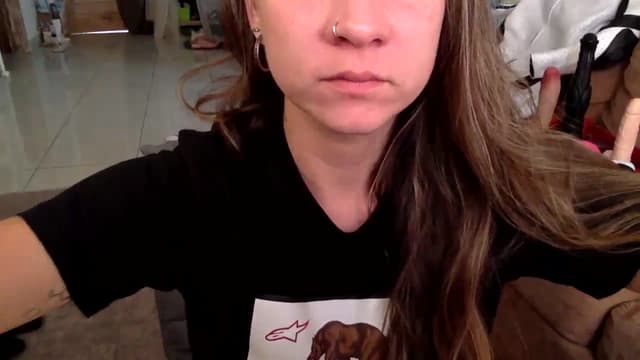 Gallery image thumbnail from Qi_ra's myfreecams stream on, 07/19/2024, 01:43 image 10 of 20