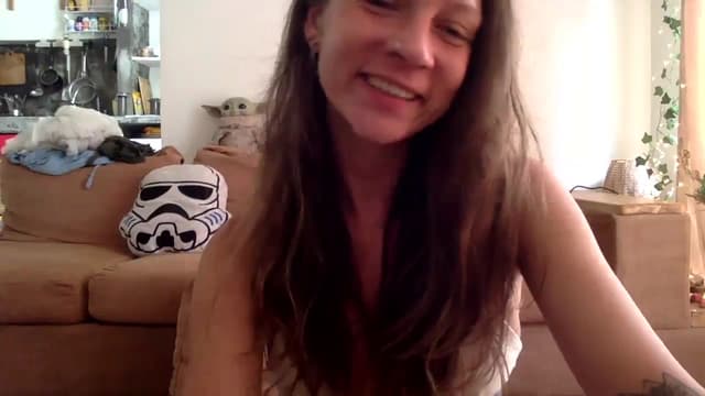 Gallery image thumbnail from Qi_ra's myfreecams stream on, 10/01/2024, 02:40 image 9 of 20