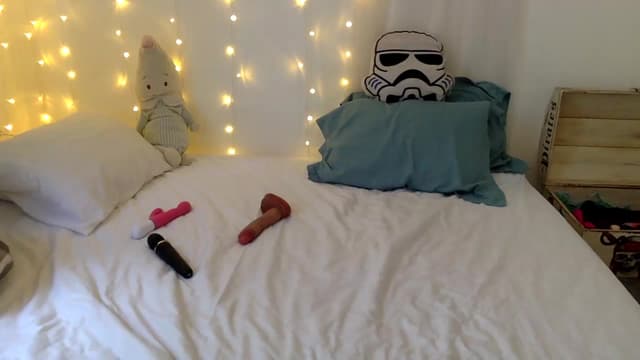 Gallery image thumbnail from Qi_ra's myfreecams stream on, 10/07/2024, 05:42 image 6 of 20