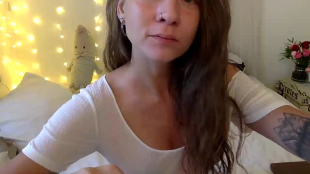Gallery image thumbnail from Qi_ra's myfreecams stream on, 10/31/2024, 01:05 image 1 of 20