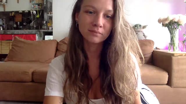 Gallery image thumbnail from Qi_ra's myfreecams stream on, 11/18/2024, 01:25 image 3 of 20