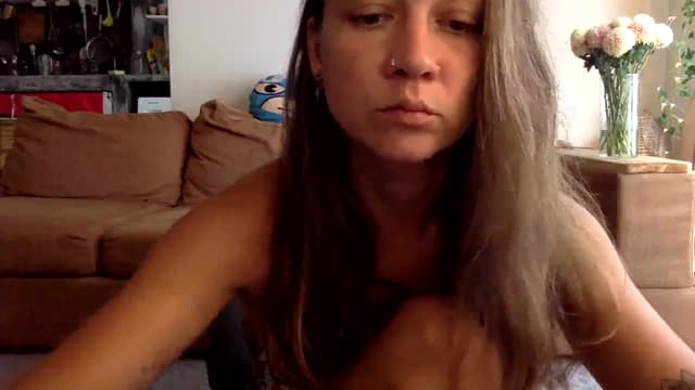 Gallery image thumbnail from Qi_ra's myfreecams stream on, 11/19/2024, 02:05 image 6 of 20