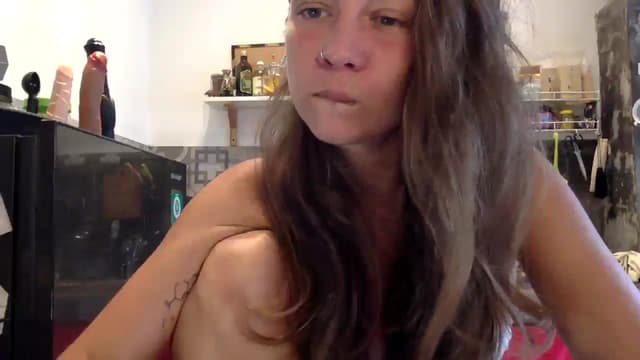 Gallery image thumbnail from Qi_ra's myfreecams stream on, 11/29/2024, 24:56 image 4 of 20