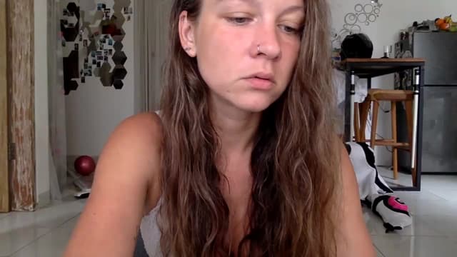 Gallery image thumbnail from Qi_ra's myfreecams stream on, 01/20/2025, 01:53 image 1 of 20