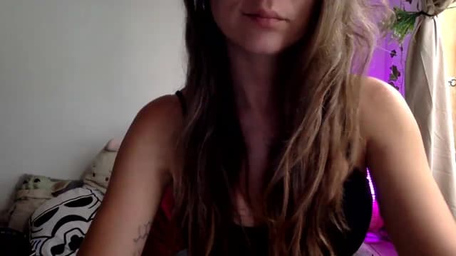 Gallery image thumbnail from Qi_ra's myfreecams stream on, 02/26/2025, 10:27 image 7 of 20