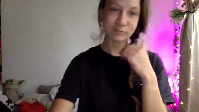 Gallery image thumbnail from Qi_ra's myfreecams stream on, 03/22/2025, 23:41 image 1 of 20