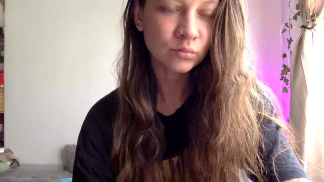 Gallery image thumbnail from Qi_ra's myfreecams stream on, 03/25/2025, 24:23 image 1 of 20