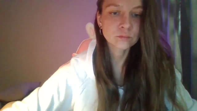 Gallery image thumbnail from Qi_ra's myfreecams stream on, 04/27/2025, 14:37 image 20 of 20
