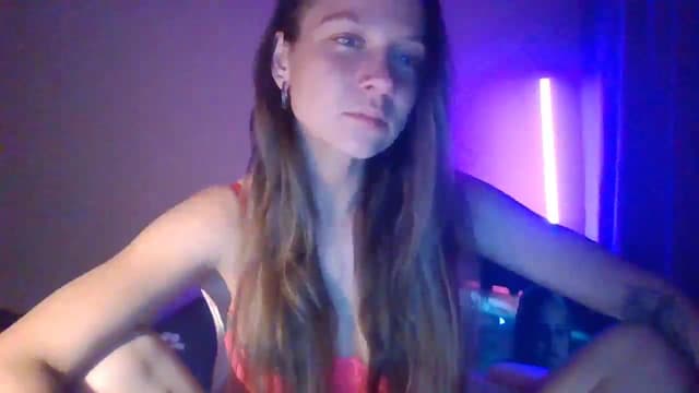 Gallery image thumbnail from Qi_ra's myfreecams stream on, 04/27/2025, 17:53 image 7 of 20