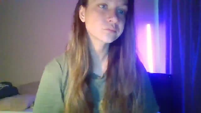 Gallery image thumbnail from Qi_ra's myfreecams stream on, 04/28/2025, 06:21 image 12 of 20